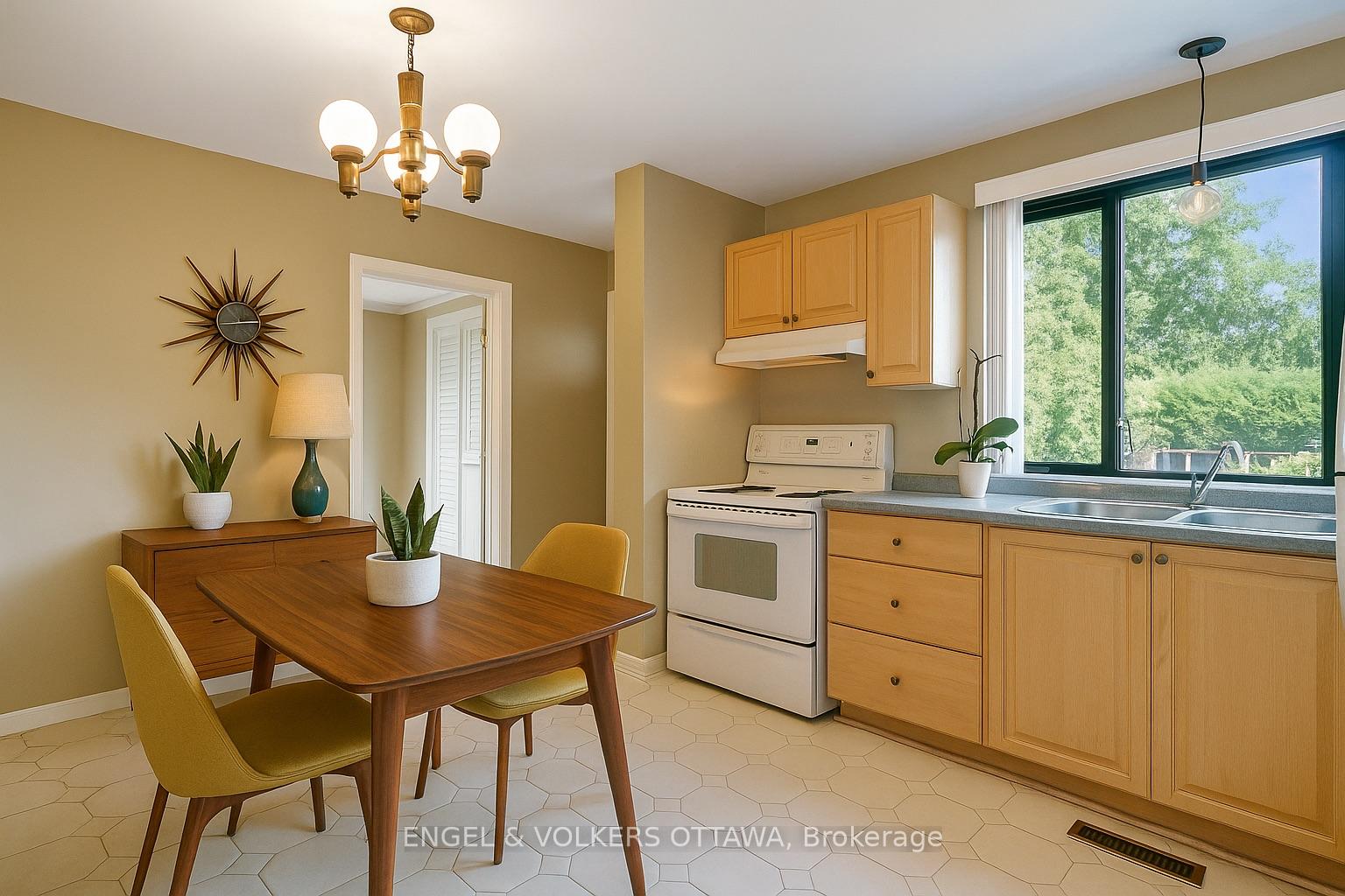 Photo 13 of 28A Ashburn Drive, Ottawa, Borden Farm/Stewart Farm/Carleton Heights/Parkwood Hills — HOMEH