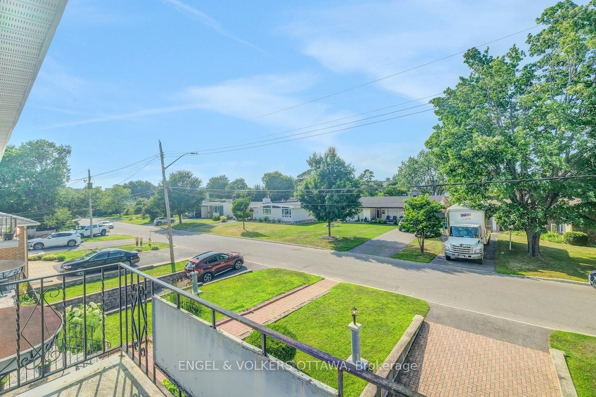 Photo 21 of 28A Ashburn Drive, Ottawa, Borden Farm/Stewart Farm/Carleton Heights/Parkwood Hills — HOMEH