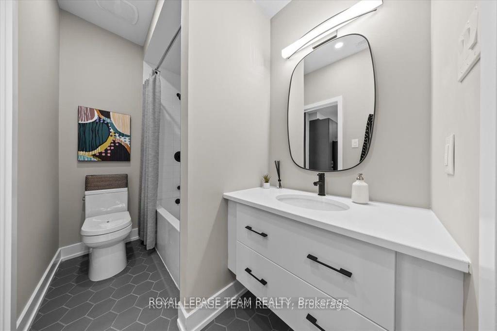 Photo 3 of Unit 202, 2376 Tenth Line Road, Ottawa, Avalon West — HOMEH