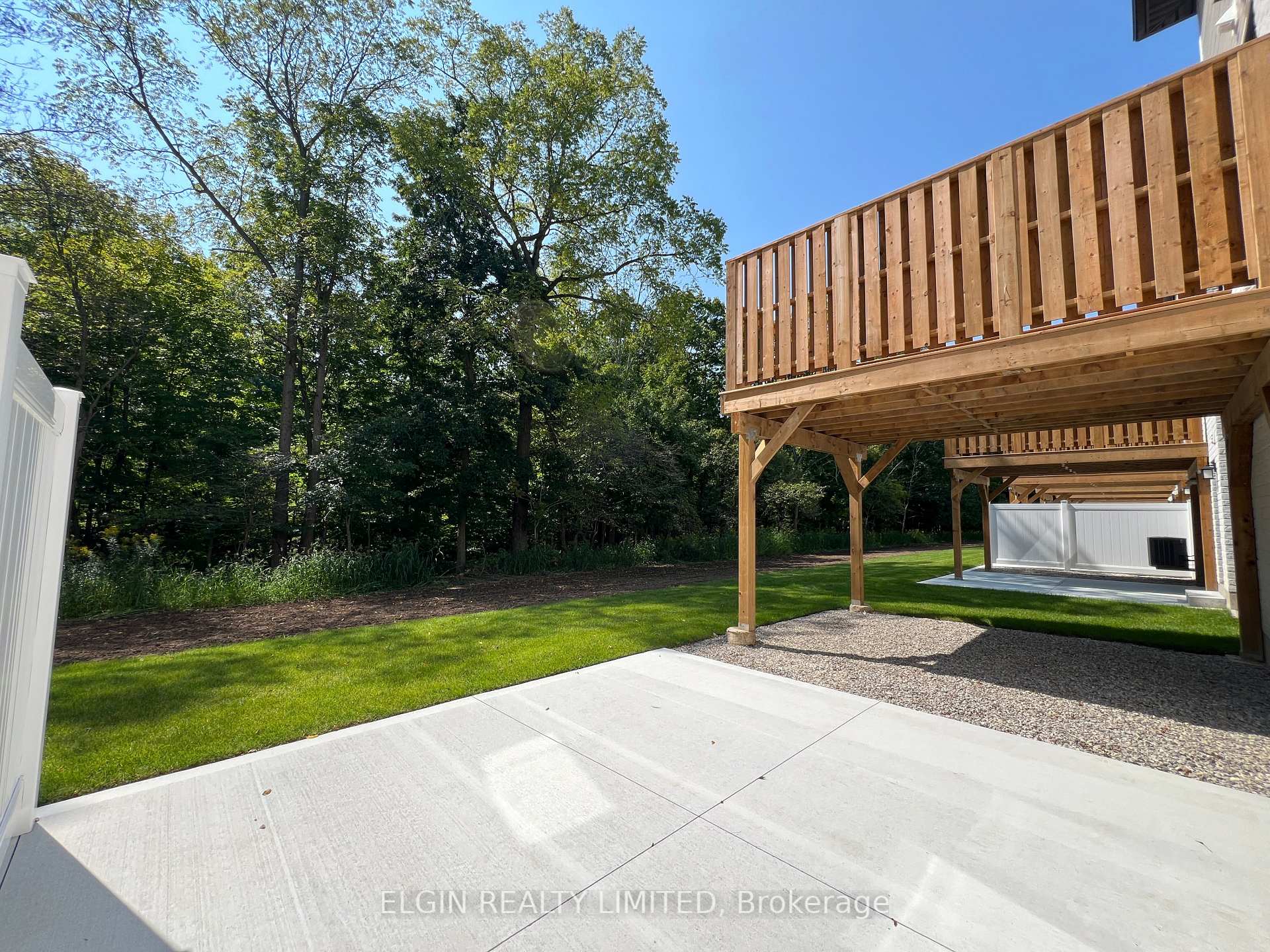 Photo 4 of 37-49 Royal Dornoch Drive, St. Thomas — HOMEH