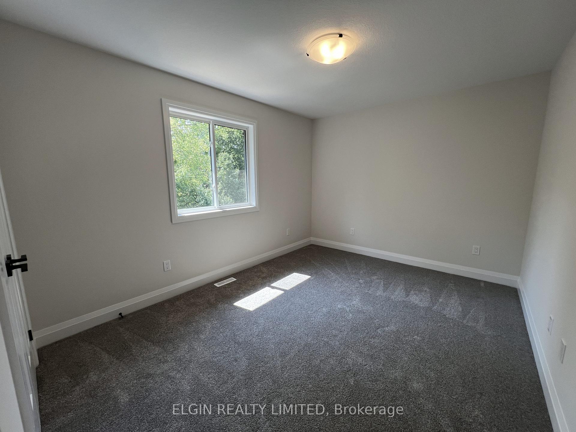Photo 25 of 37-49 Royal Dornoch Drive, St. Thomas — HOMEH