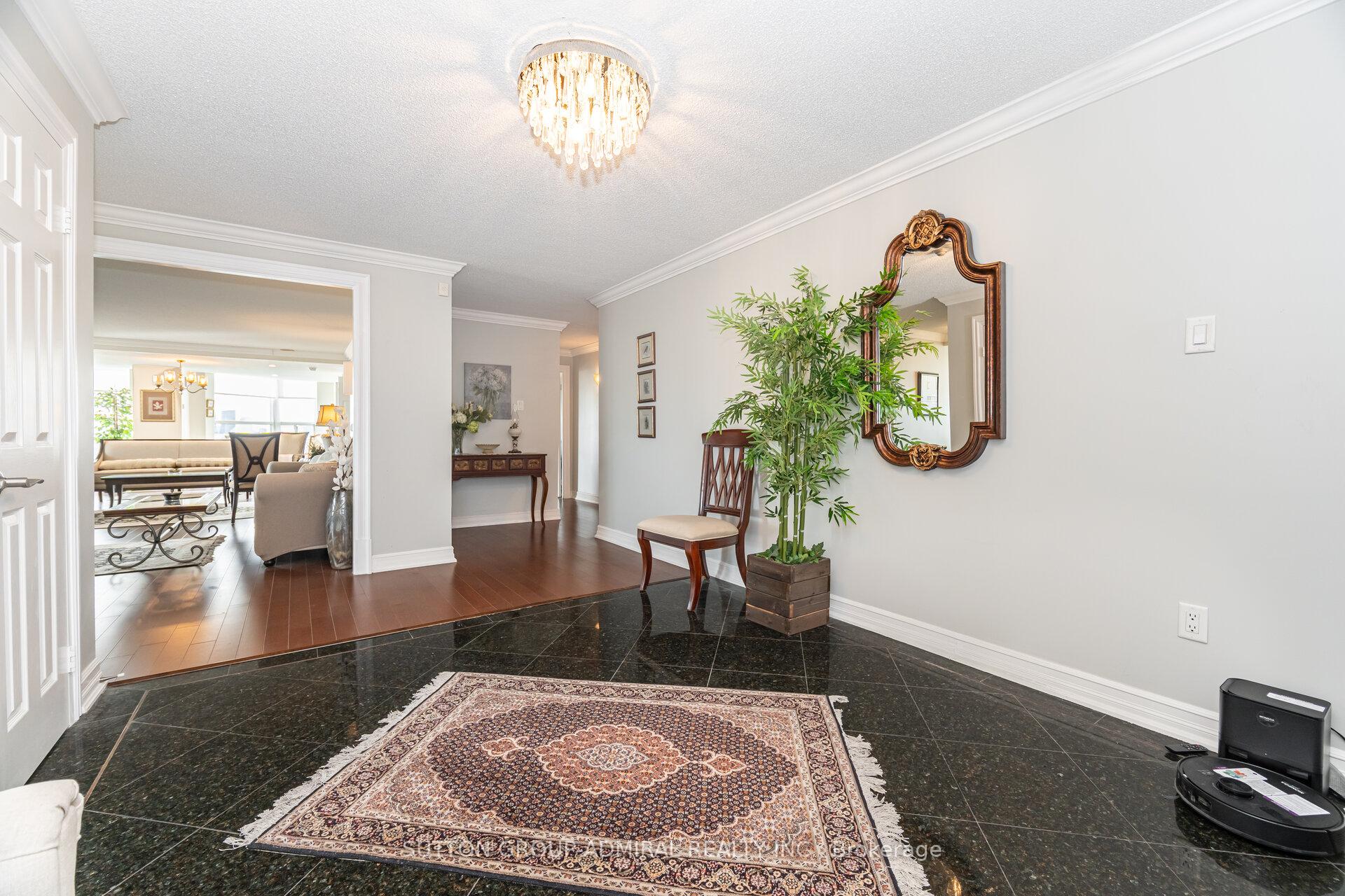 Photo 5 of Unit 1211, 7825 Bayview Avenue, Markham, Aileen-Willowbrook — HOMEH