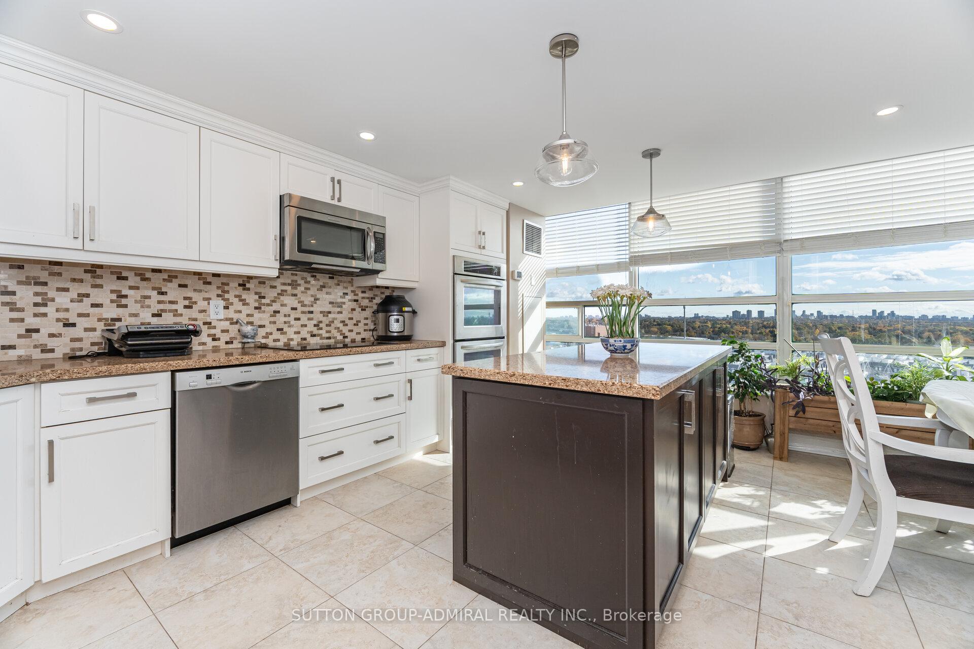 Photo 23 of Unit 1211, 7825 Bayview Avenue, Markham, Aileen-Willowbrook — HOMEH