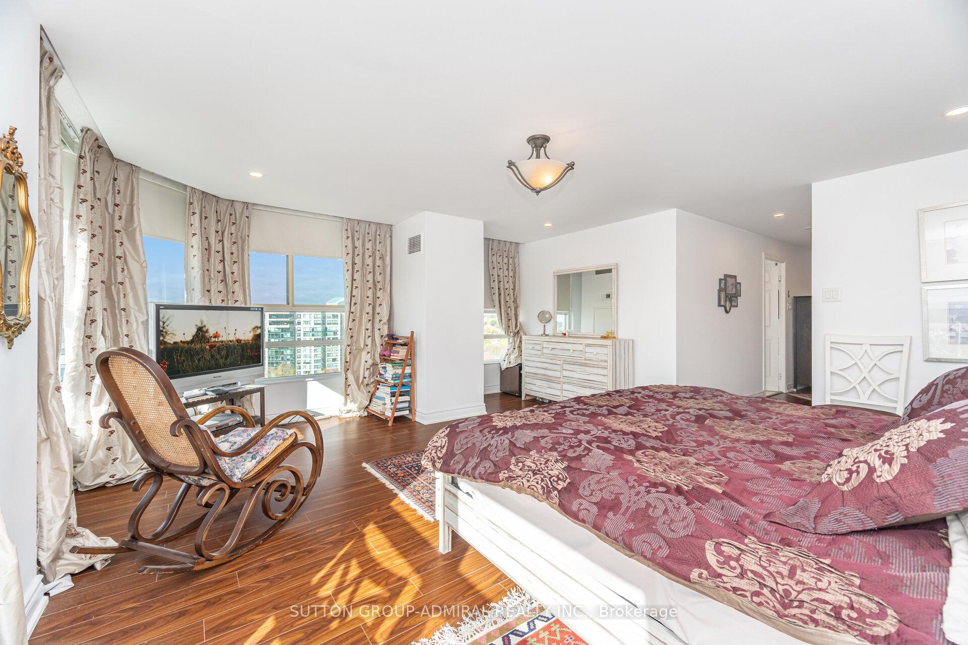 Photo 31 of Unit 1211, 7825 Bayview Avenue, Markham, Aileen-Willowbrook — HOMEH