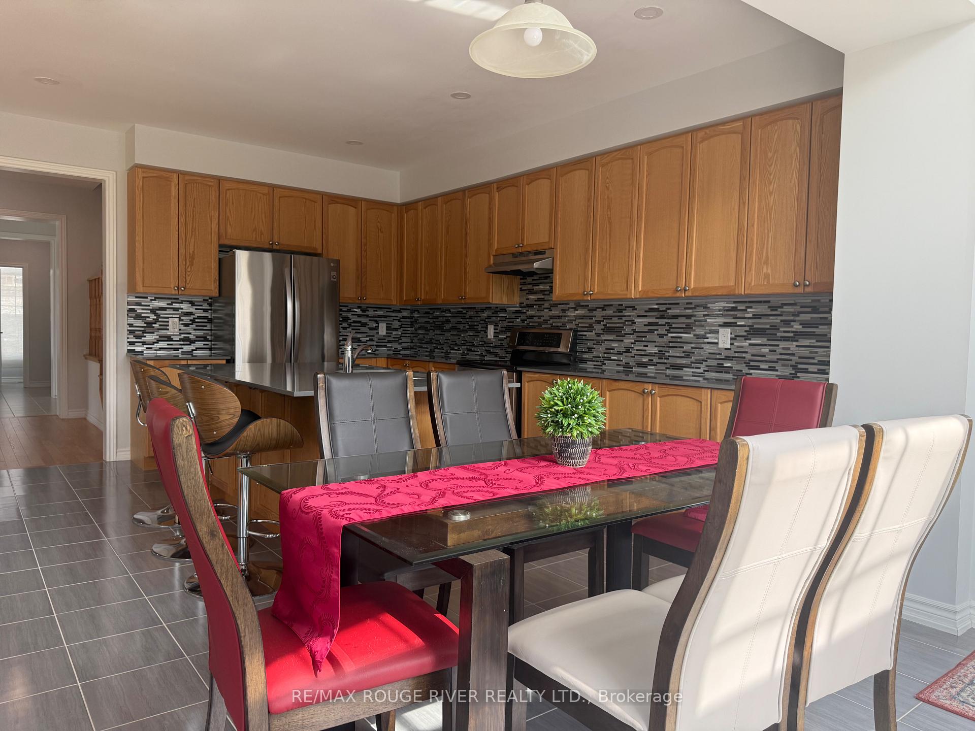 Photo 14 of 145 Highlands Boulevard, Cavan Monaghan, Cavan Twp — HOMEH