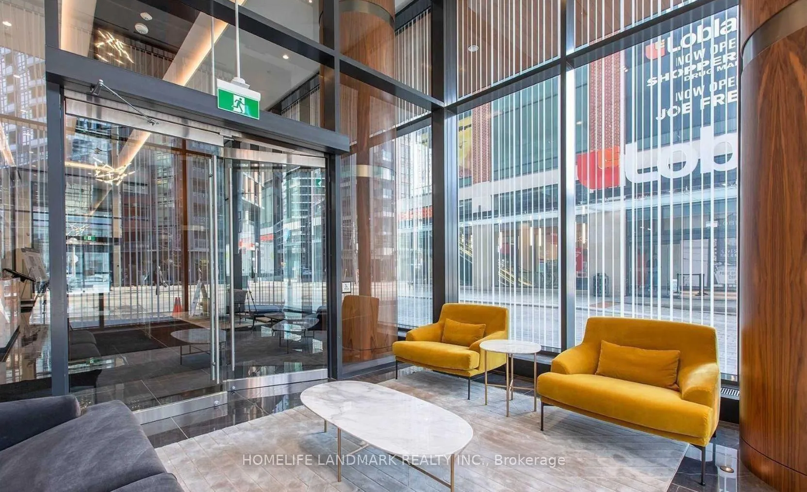 Photo 3 of Unit 3202, 19 Bathurst Street, Toronto, Waterfront Communities — HOMEH
