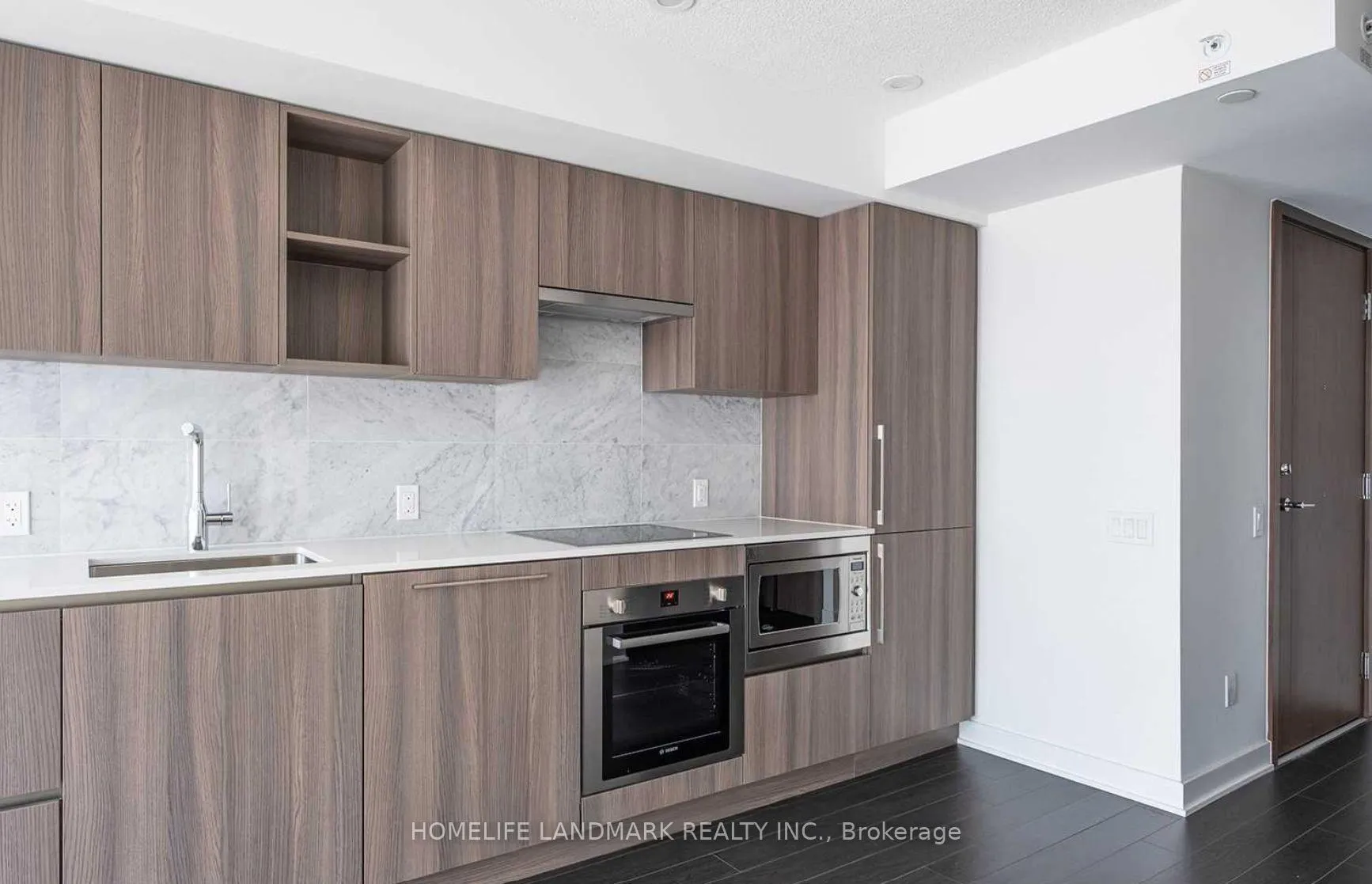Photo 7 of Unit 3202, 19 Bathurst Street, Toronto, Waterfront Communities — HOMEH