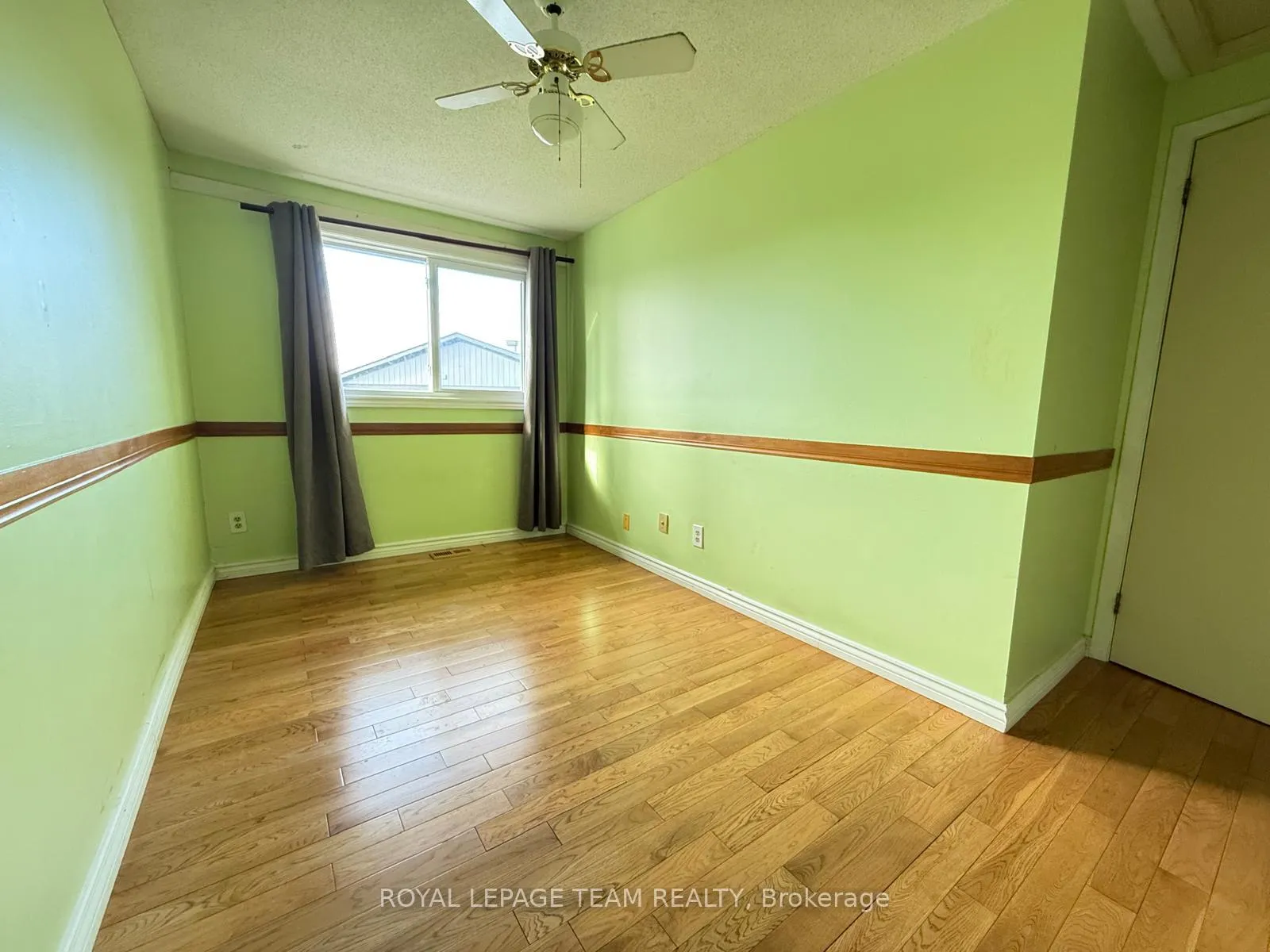 Photo 13 of 438D Moodie Drive, Ottawa, Westcliffe Estates — HOMEH