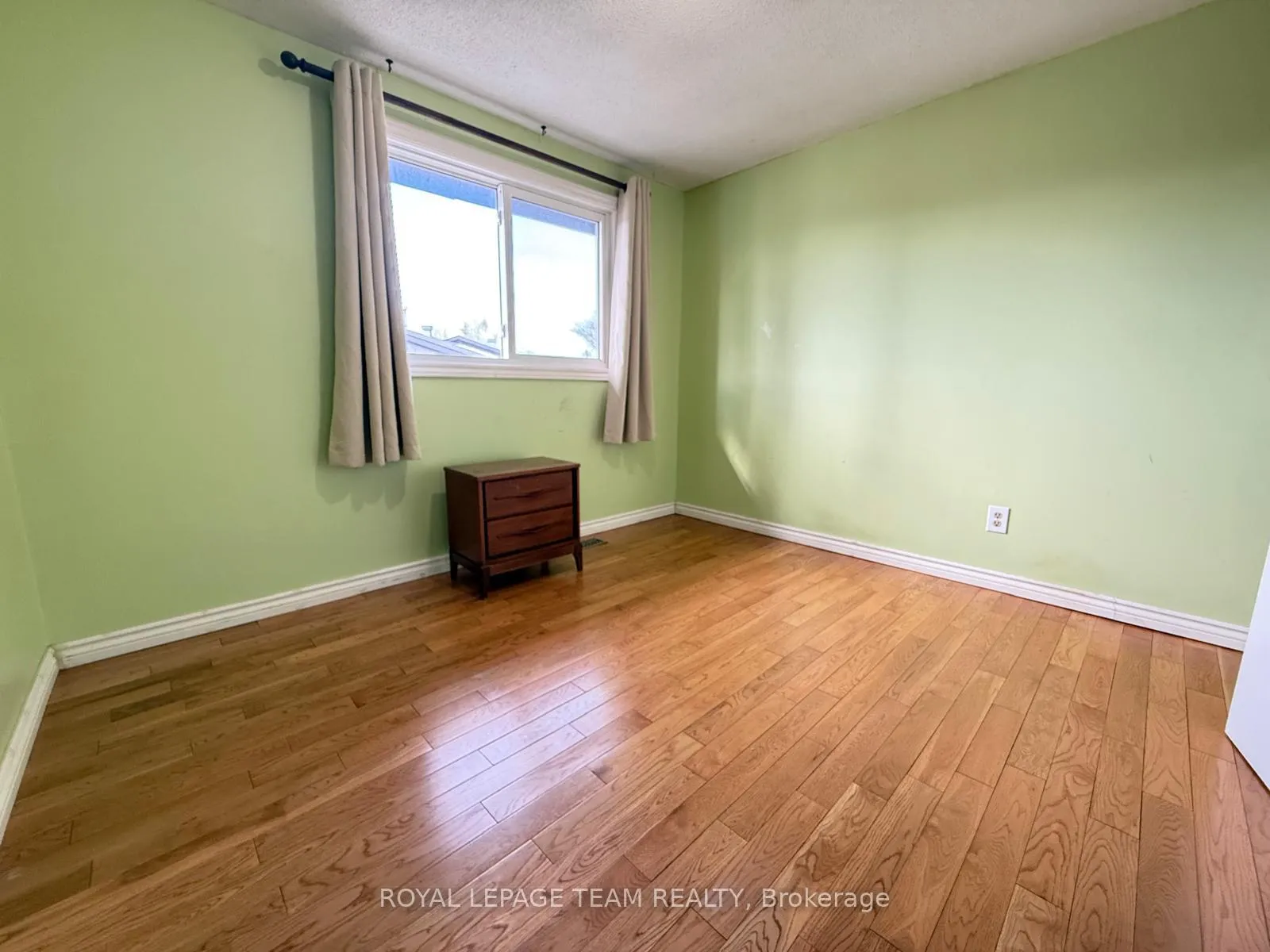Photo 14 of 438D Moodie Drive, Ottawa, Westcliffe Estates — HOMEH