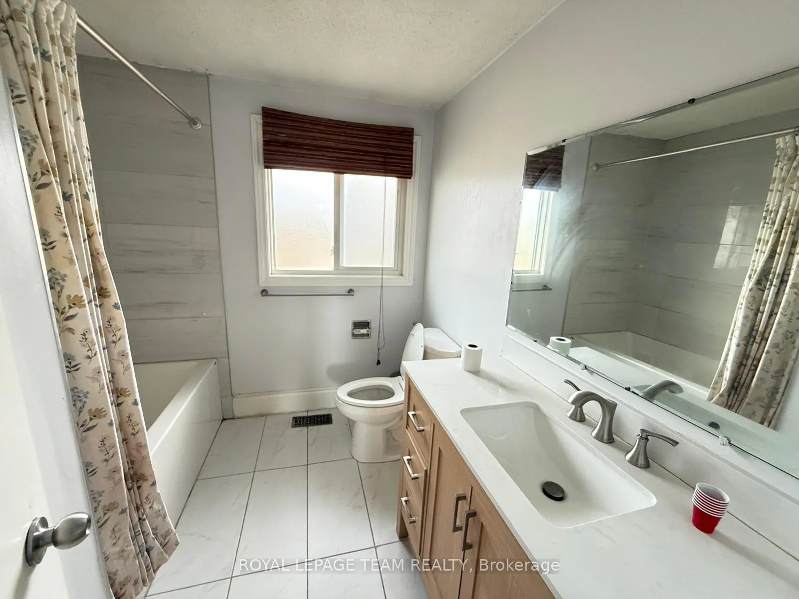 Photo 16 of 438D Moodie Drive, Ottawa, Westcliffe Estates — HOMEH