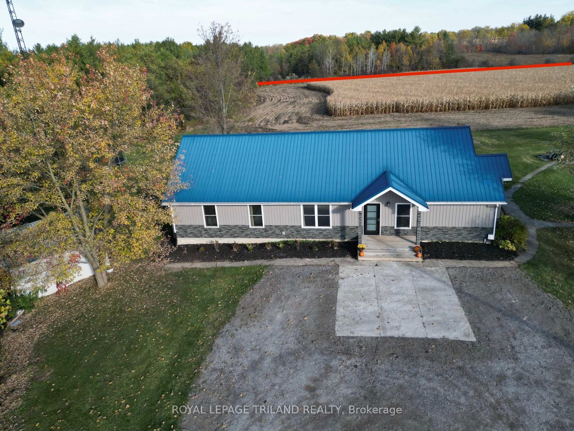 Photo 1 of 32896 Chalmers Line, Dutton/Dunwich, Iona — HOMEH