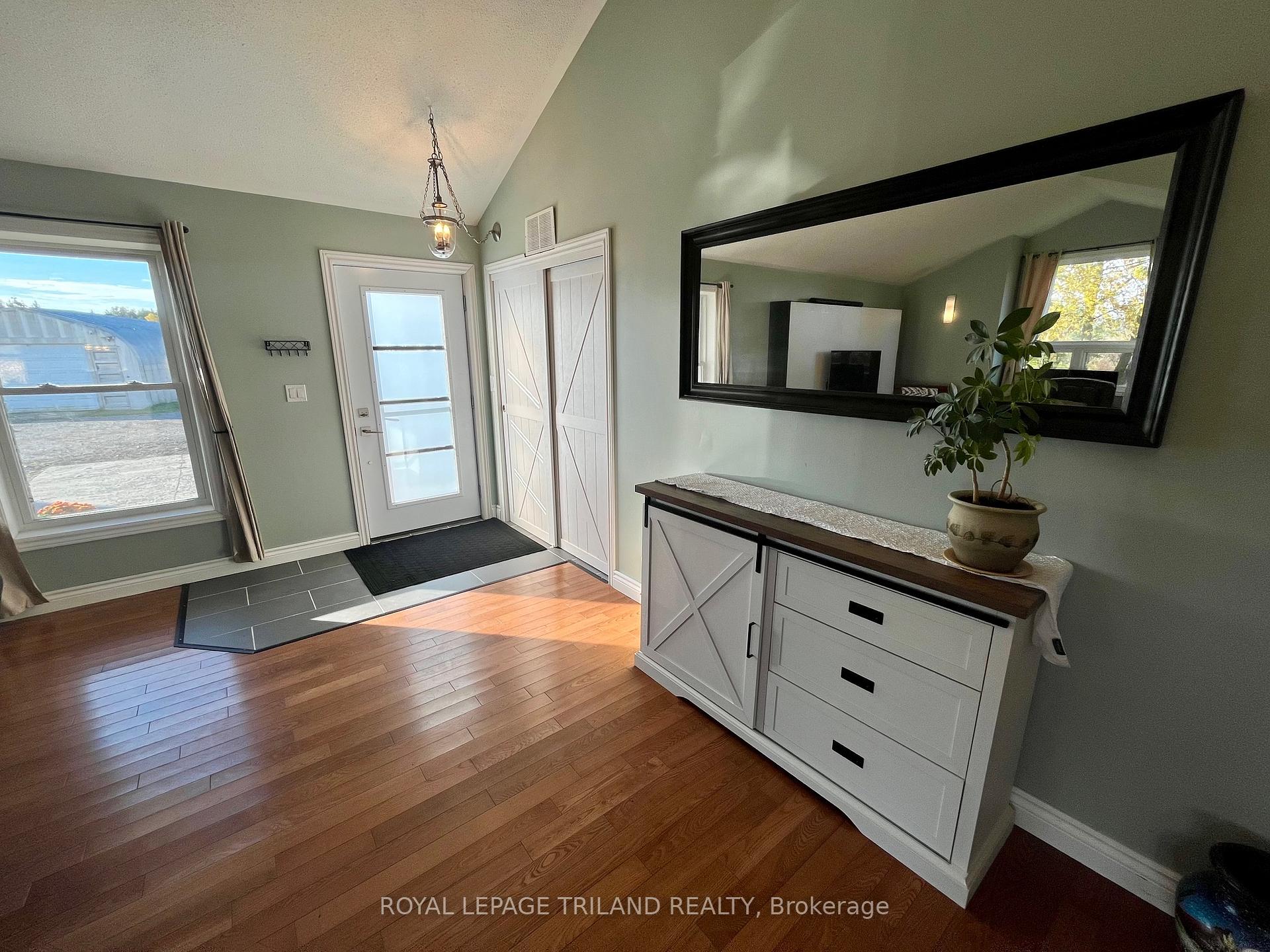 Photo 16 of 32896 Chalmers Line, Dutton/Dunwich, Iona — HOMEH