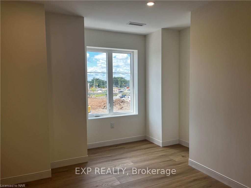 Photo 17 of Unit 306, 119 Lincoln Street, Welland, Broadway — HOMEH
