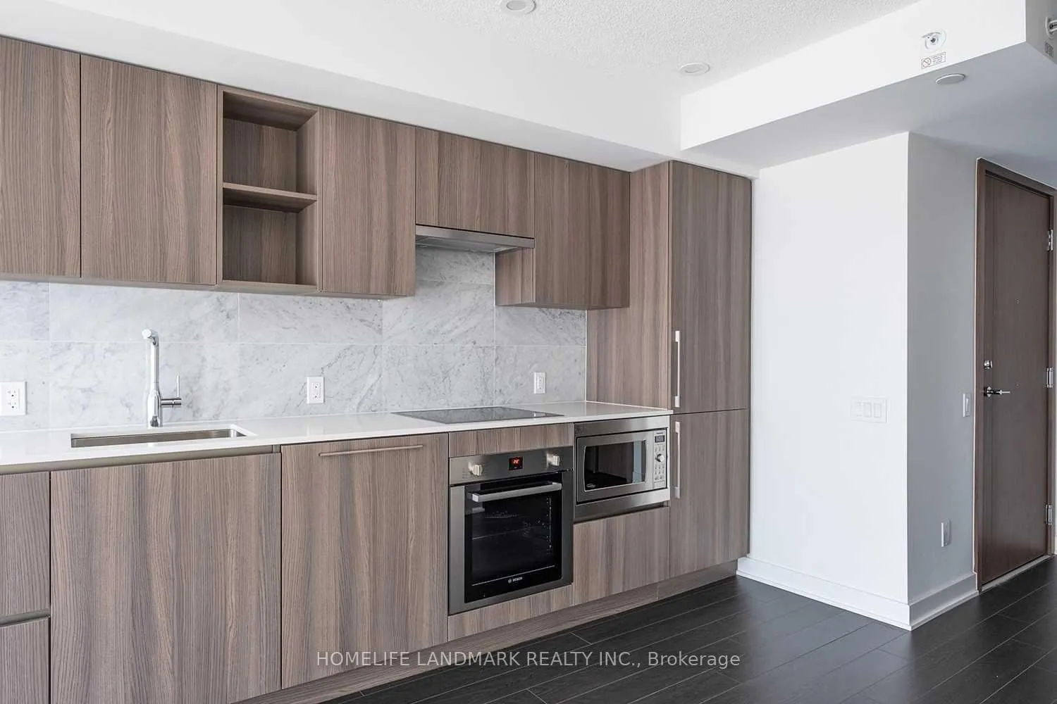 Photo 5 of Unit 3205, 17 Bathurst St Street, Toronto, Waterfront Communities — HOMEH
