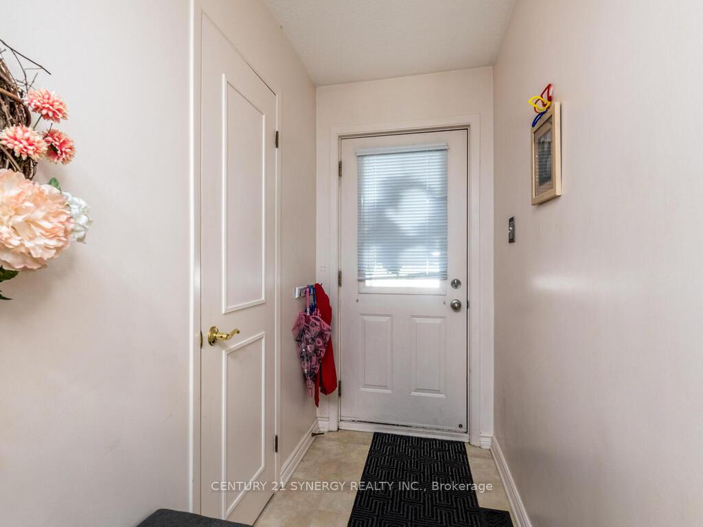 Photo 3 of 94 Bujold Court, Ottawa, Kanata - Katimavik — HOMEH