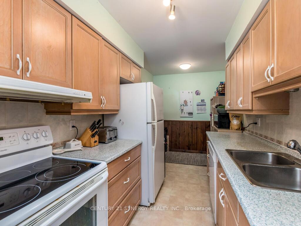 Photo 11 of 94 Bujold Court, Ottawa, Kanata - Katimavik — HOMEH