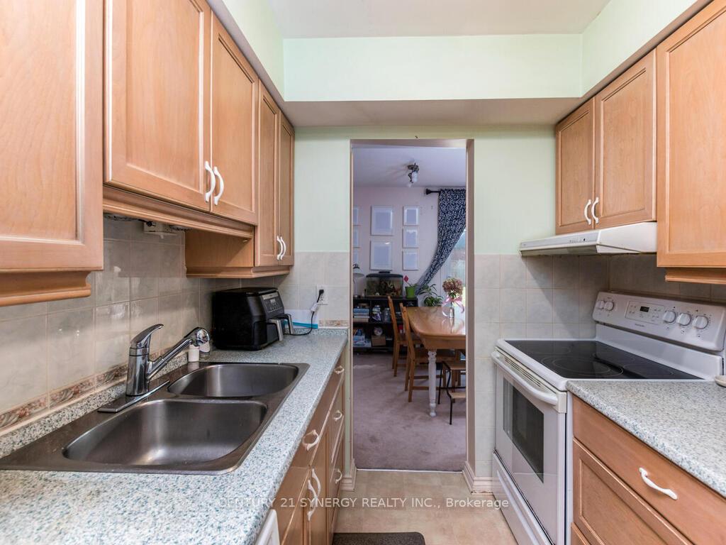 Photo 15 of 94 Bujold Court, Ottawa, Kanata - Katimavik — HOMEH