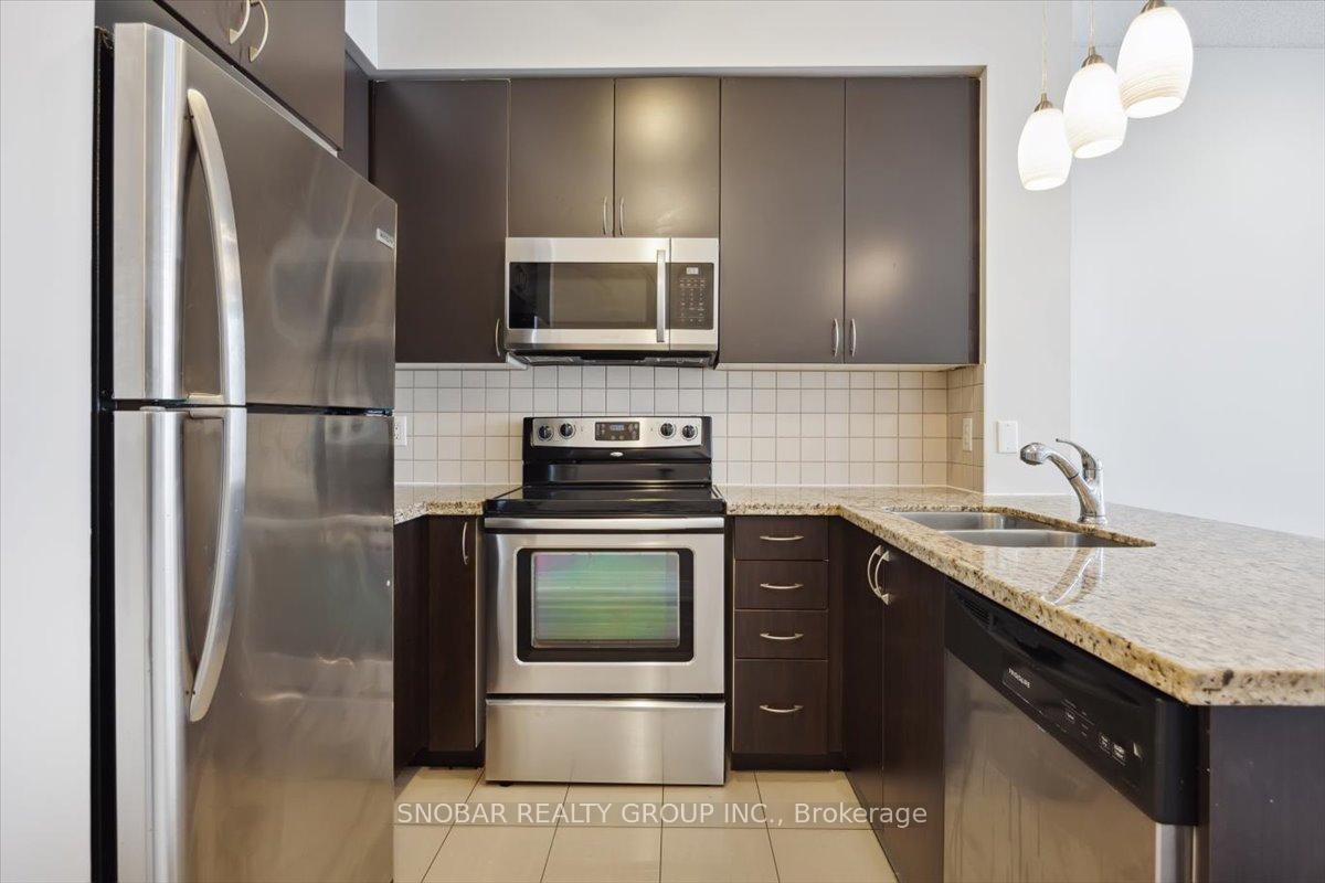 Photo 11 of Unit 103, 20 North Park Road, Vaughan, Beverley Glen — HOMEH