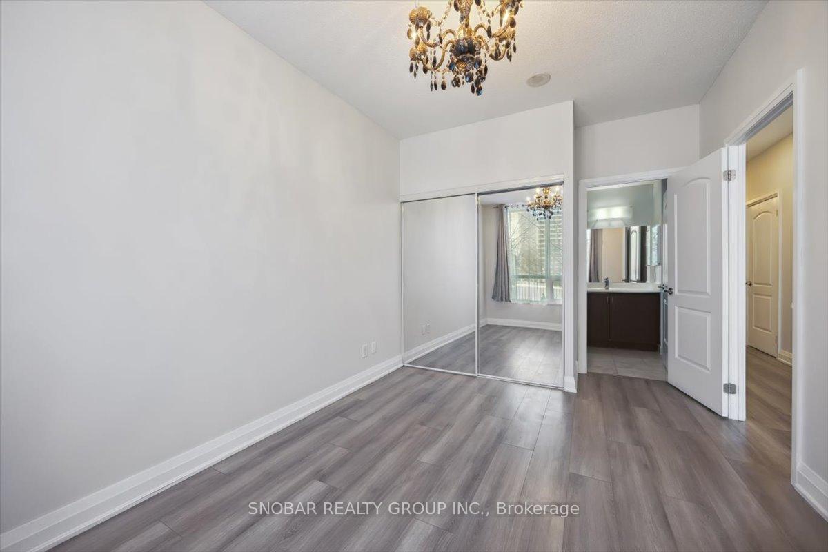 Photo 20 of Unit 103, 20 North Park Road, Vaughan, Beverley Glen — HOMEH