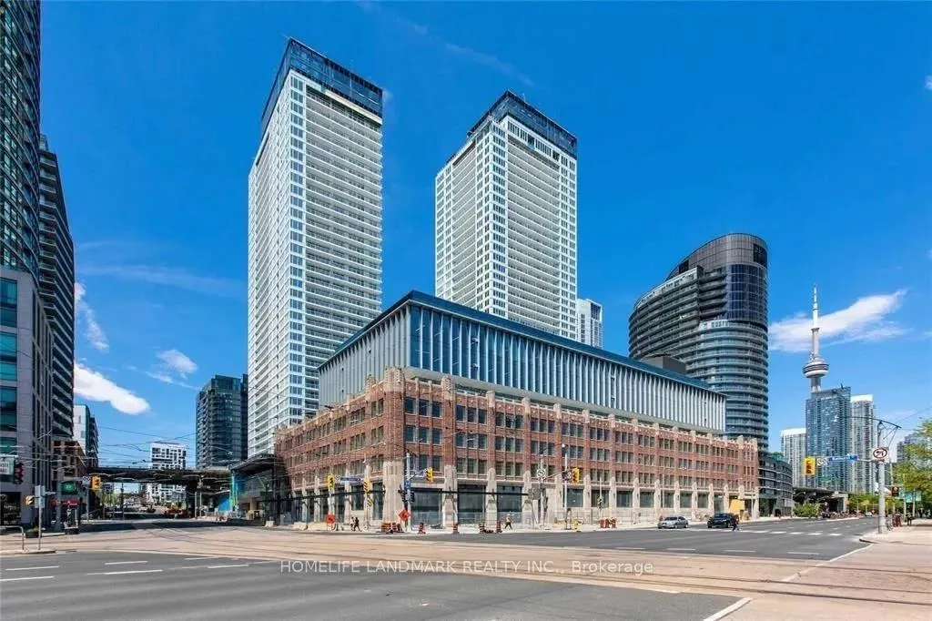 Front of Unit 4502, 17 Bathurst Street