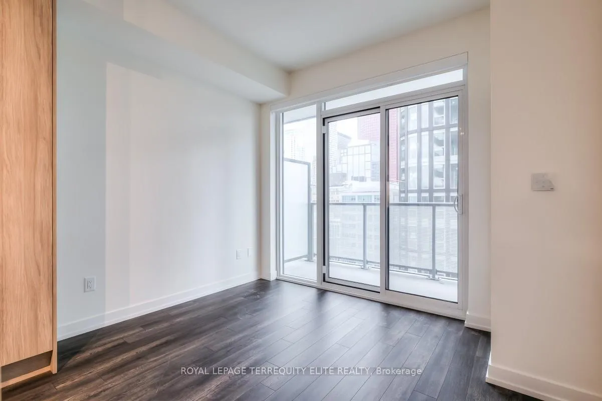 Photo 3 of Unit 2210, 89 Church Street, Toronto, Church-Yonge Corridor — HOMEH