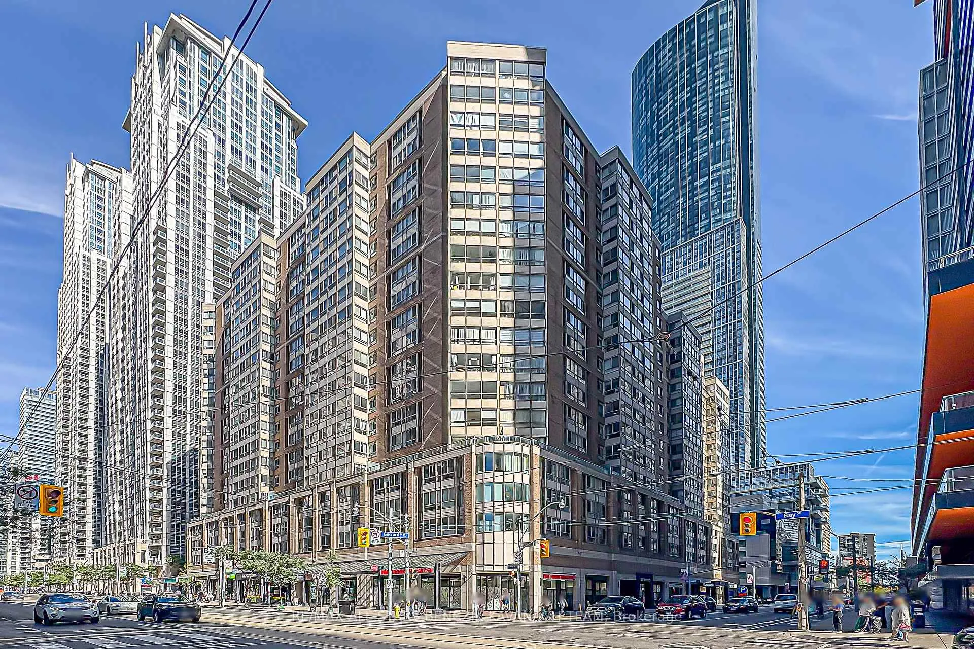 Front of Unit 1712, 711 Bay Street