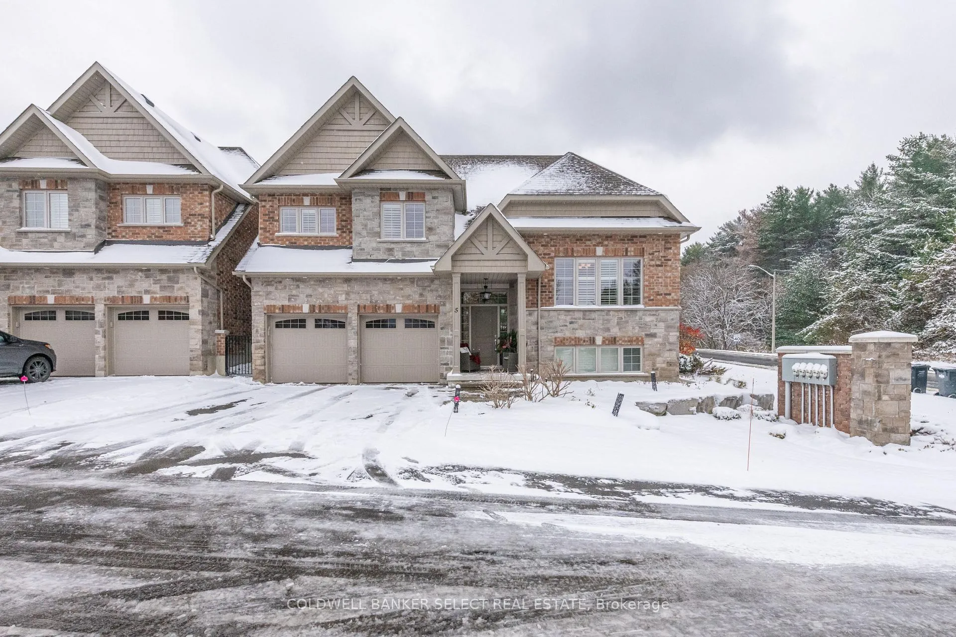 Photo 1 of Unit Unit 5, 3 Zimmerman Drive W, Caledon, Rural Caledon — HOMEH