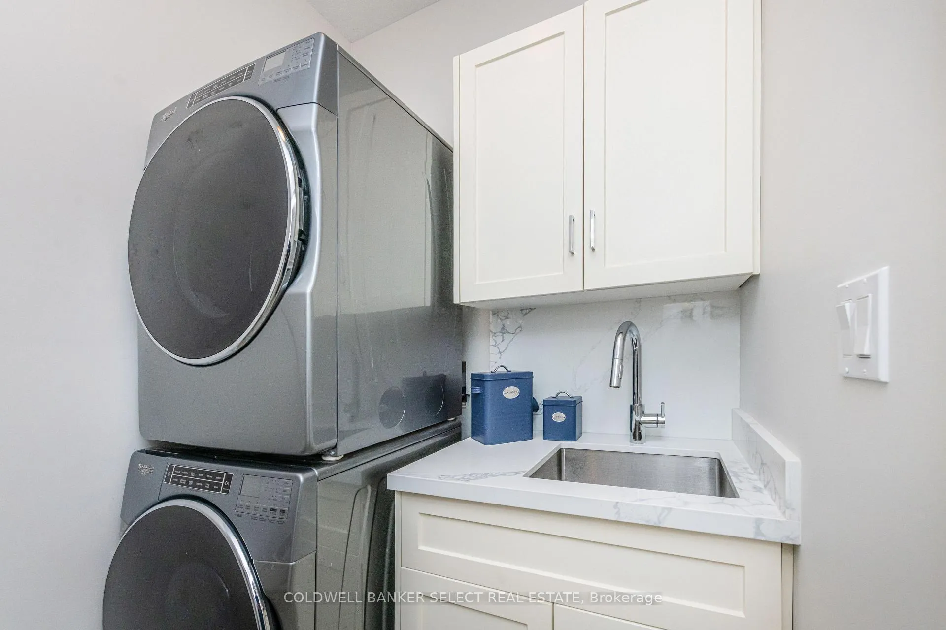Photo 15 of Unit Unit 5, 3 Zimmerman Drive W, Caledon, Rural Caledon — HOMEH