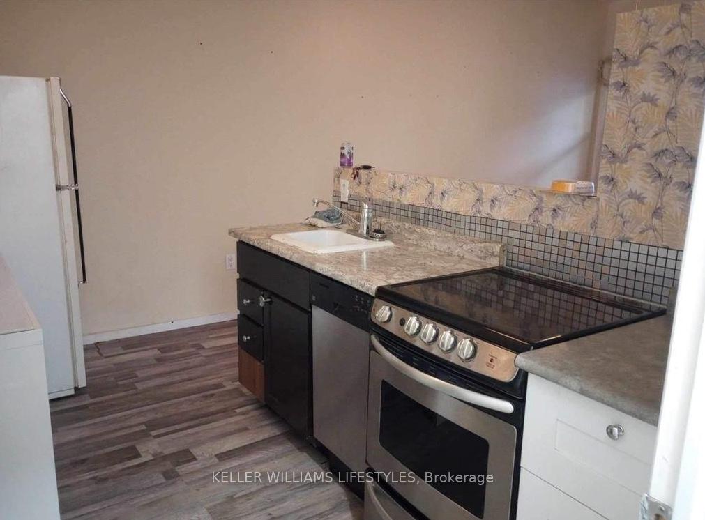 Photo 2 of Unit 7, 21 Brock Street, Bayham, Port Burwell — HOMEH