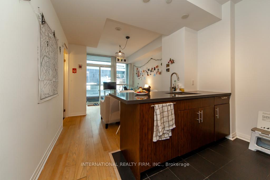 Photo 7 of Unit 318, 8 Mercer Street, Toronto, Waterfront Communities — HOMEH