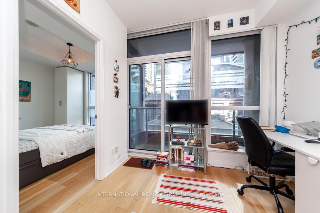 Photo 10 of Unit 318, 8 Mercer Street, Toronto, Waterfront Communities — HOMEH