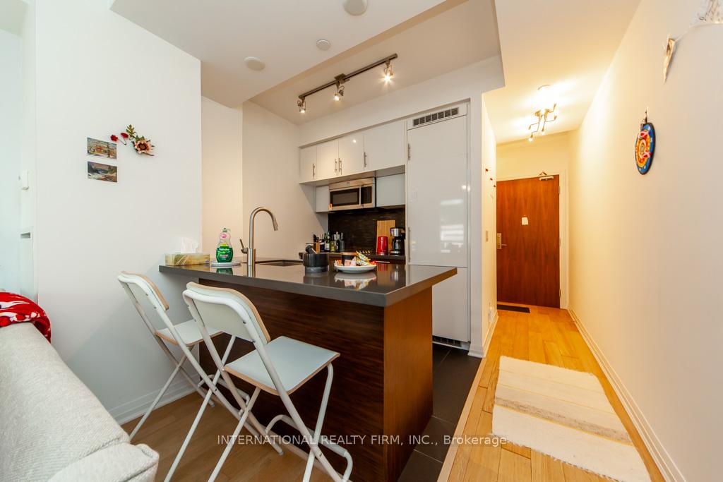 Photo 19 of Unit 318, 8 Mercer Street, Toronto, Waterfront Communities — HOMEH