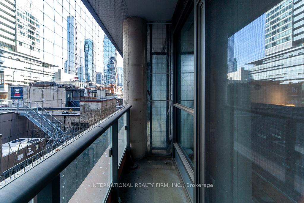 Photo 32 of Unit 318, 8 Mercer Street, Toronto, Waterfront Communities — HOMEH