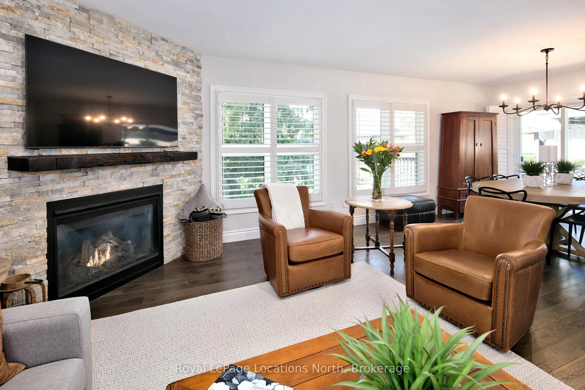 Photo 5 of 417 Mariners Way, Collingwood — HOMEH