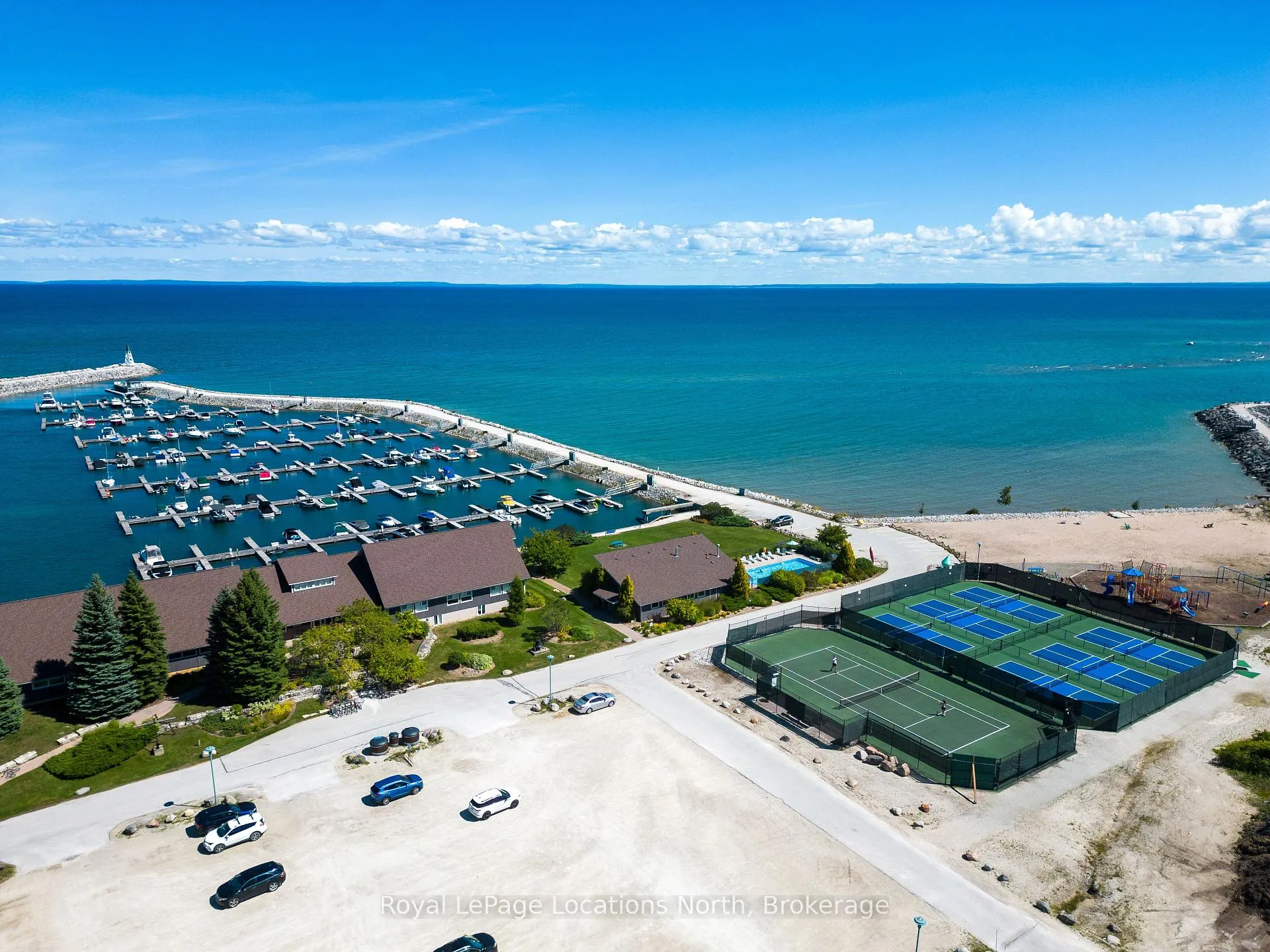 Photo 34 of 417 Mariners Way, Collingwood — HOMEH