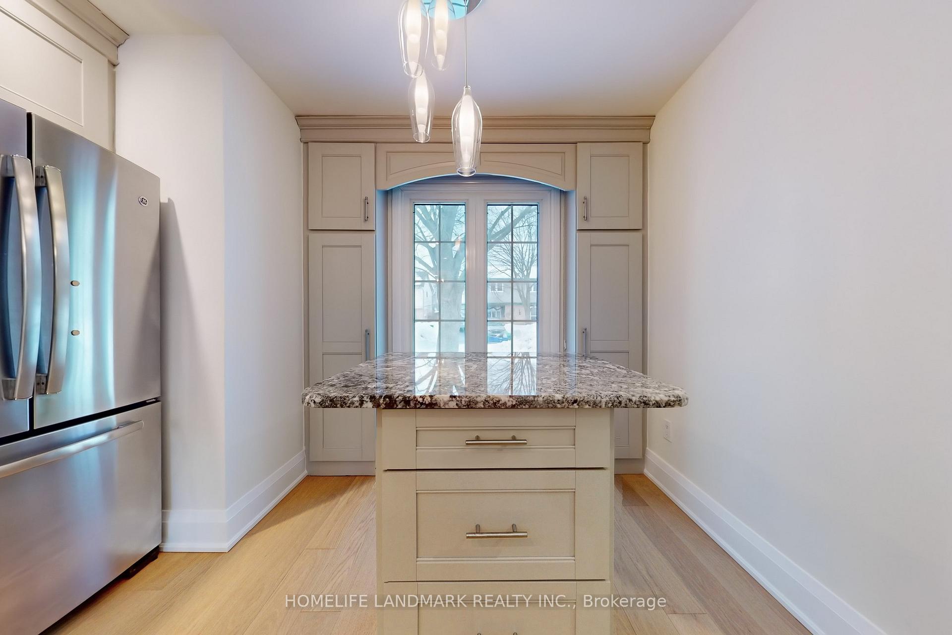 Photo 13 of 38 Corbett Crescent, Aurora, Aurora Highlands — HOMEH