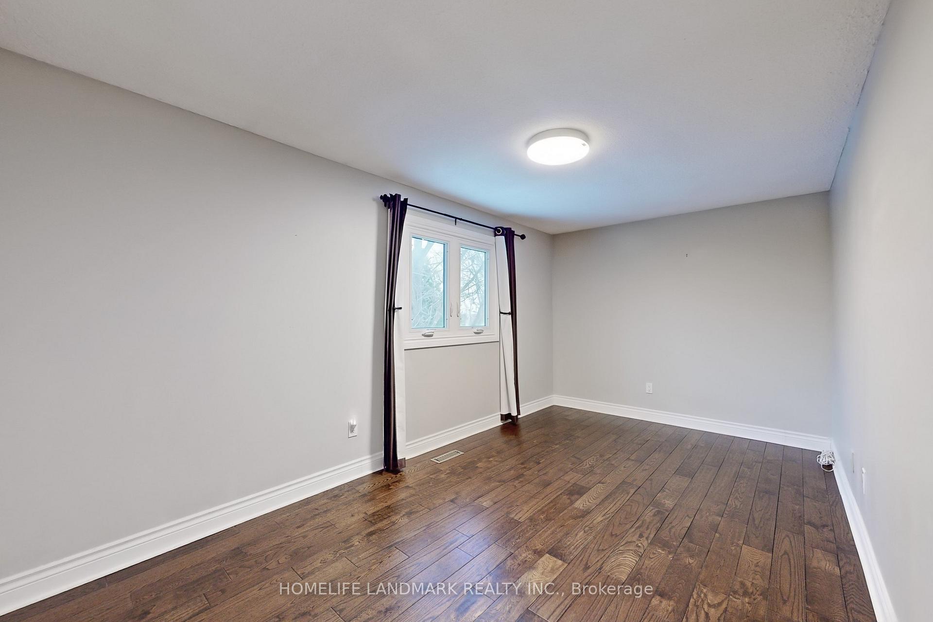 Photo 18 of 38 Corbett Crescent, Aurora, Aurora Highlands — HOMEH