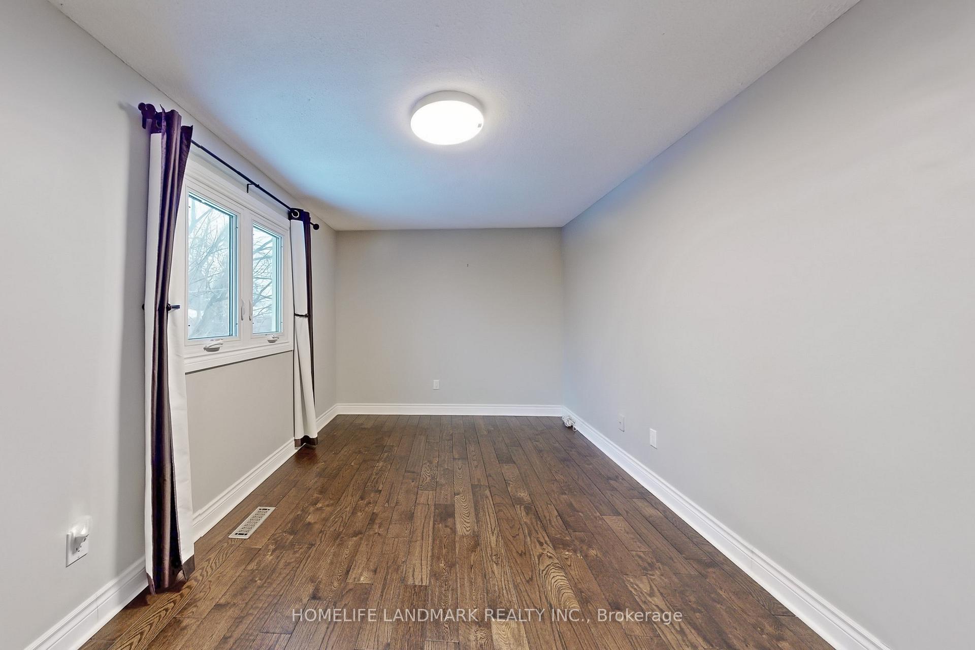 Photo 21 of 38 Corbett Crescent, Aurora, Aurora Highlands — HOMEH