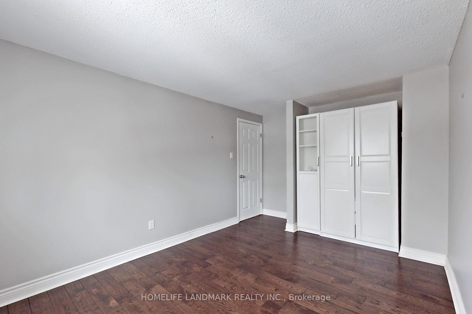 Photo 28 of 38 Corbett Crescent, Aurora, Aurora Highlands — HOMEH