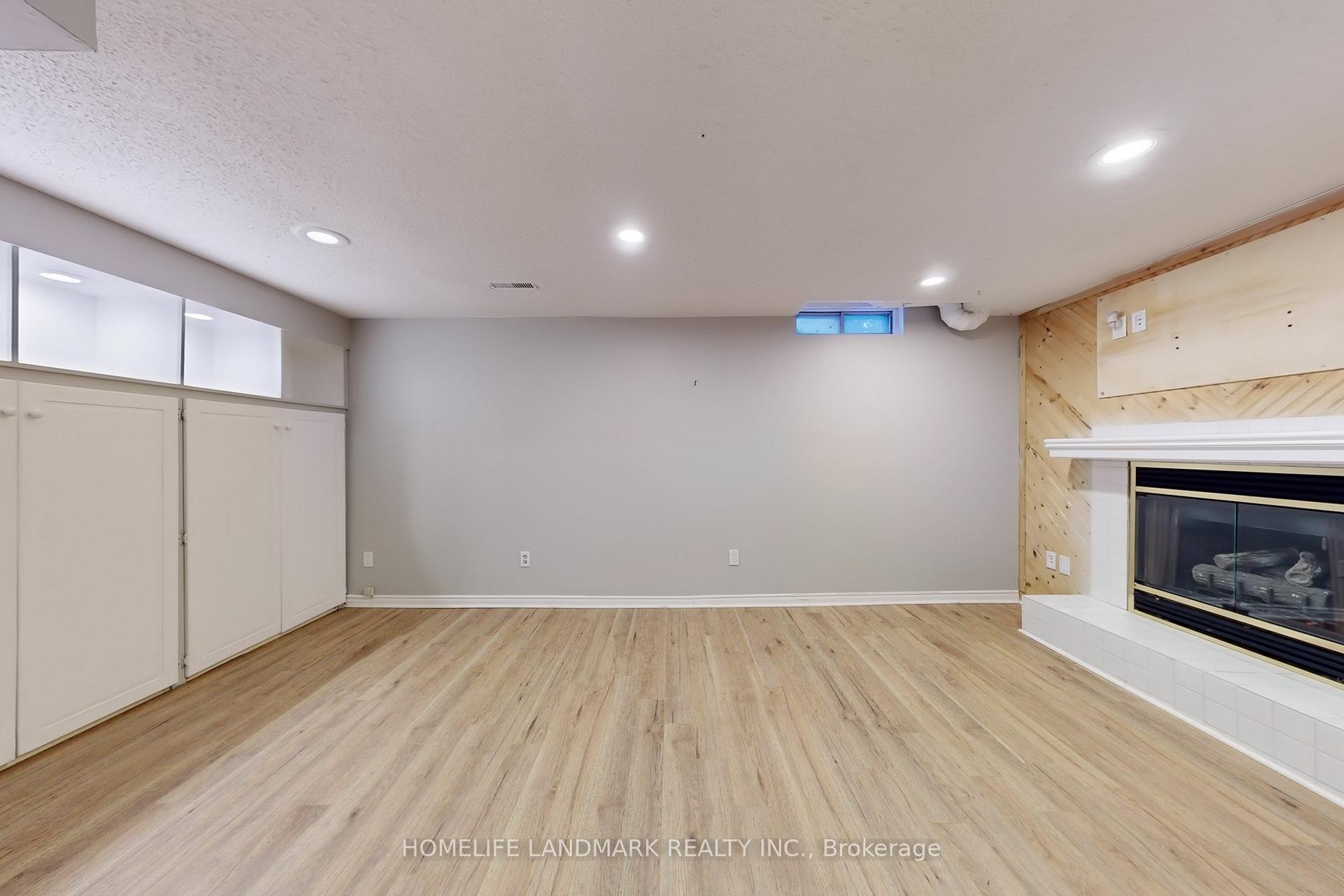Photo 33 of 38 Corbett Crescent, Aurora, Aurora Highlands — HOMEH