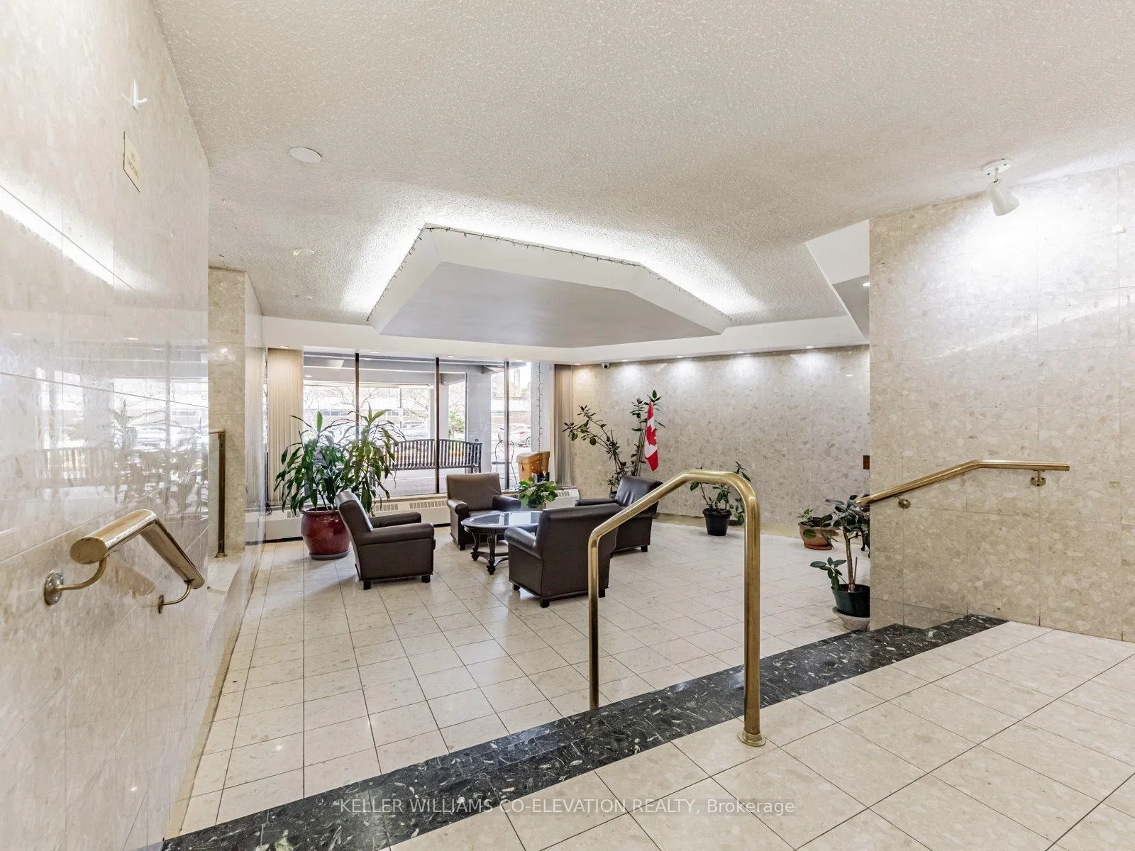 Photo 3 of Unit 2012, 60 Pavane Linkway, Toronto, Flemingdon Park — HOMEH