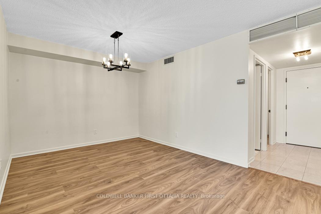 Photo 7 of Unit 1601, 1510 Riverside Drive, Ottawa, Riverview Park — HOMEH