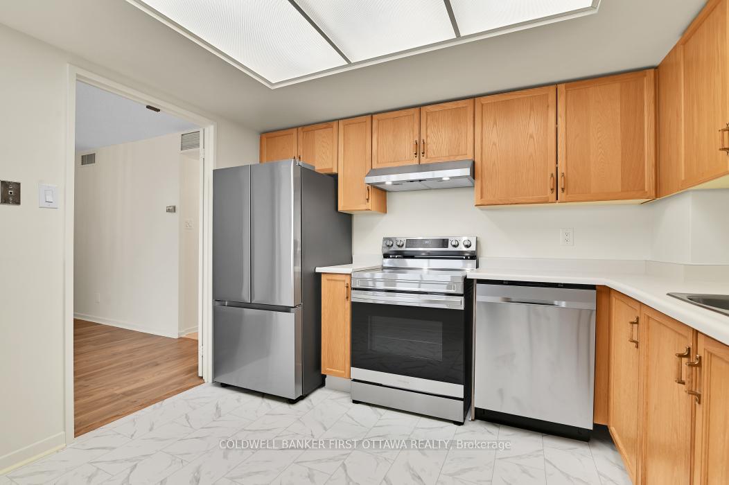 Photo 12 of Unit 1601, 1510 Riverside Drive, Ottawa, Riverview Park — HOMEH