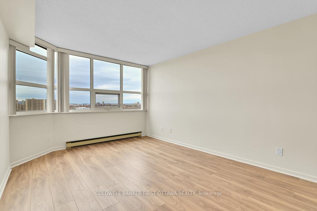 Photo 23 of Unit 1601, 1510 Riverside Drive, Ottawa, Riverview Park — HOMEH