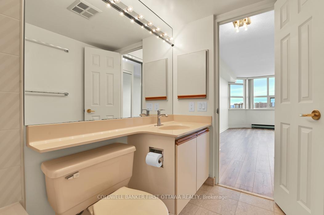 Photo 25 of Unit 1601, 1510 Riverside Drive, Ottawa, Riverview Park — HOMEH