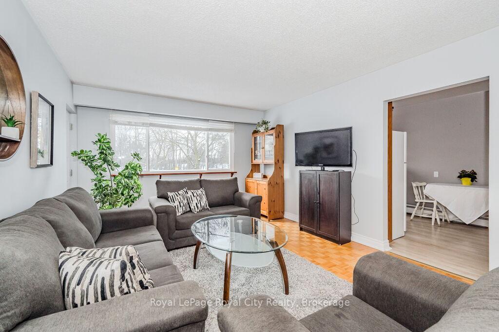 Photo 2 of Unit 107, 1 Sunnylea Crescent, Guelph, General Hospital — HOMEH