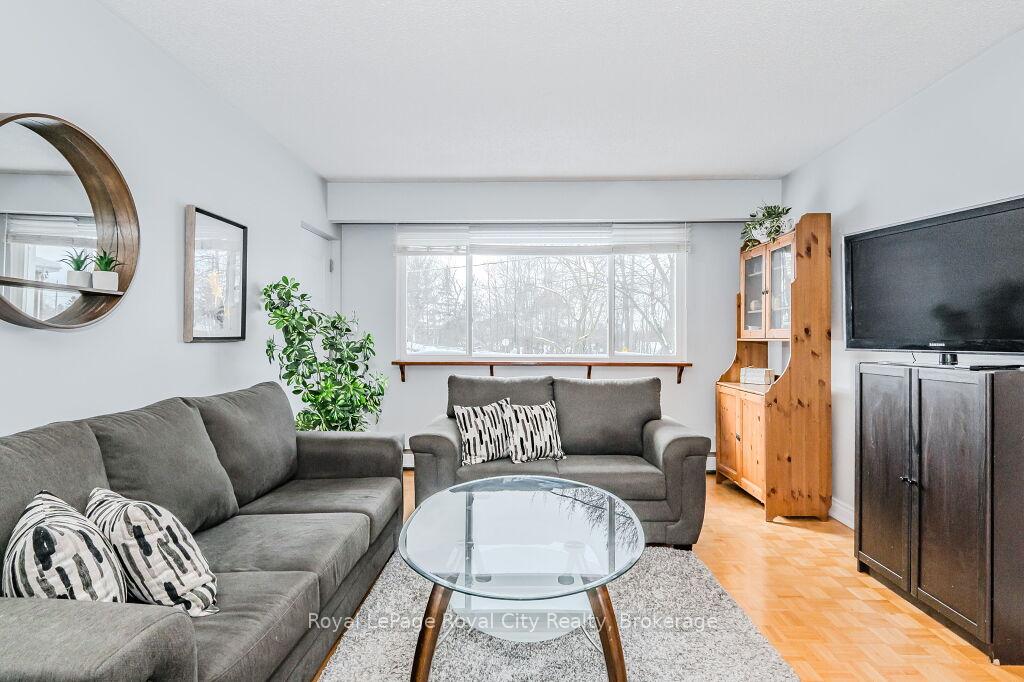 Photo 4 of Unit 107, 1 Sunnylea Crescent, Guelph, General Hospital — HOMEH