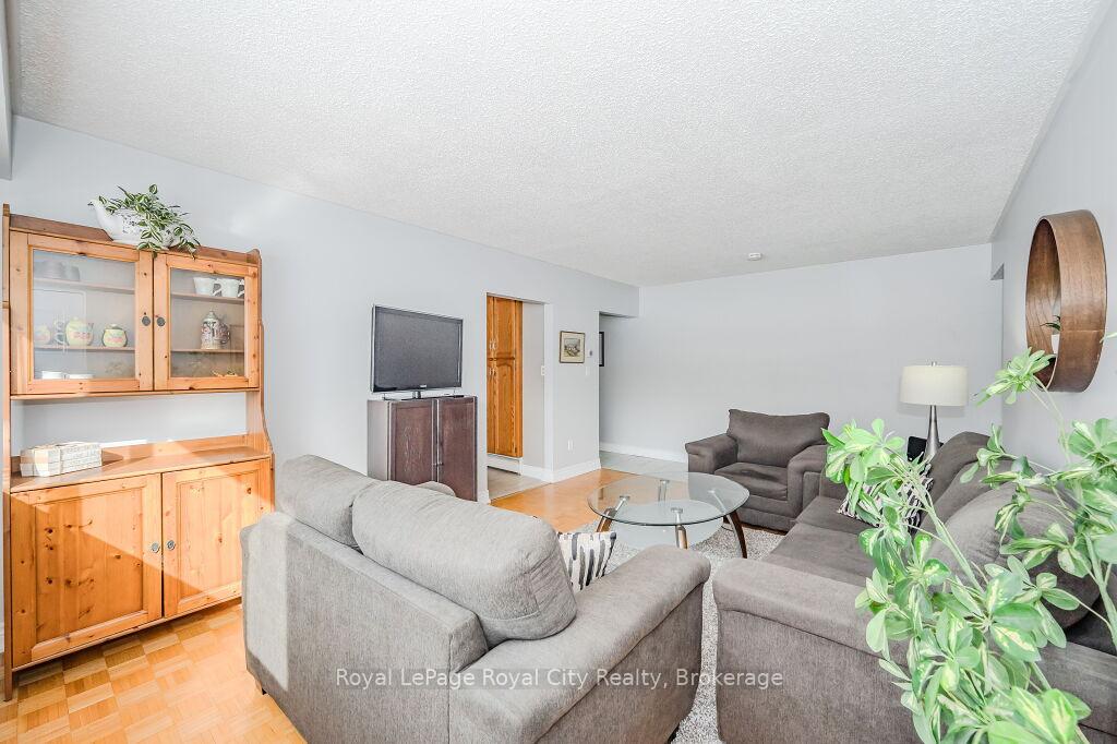 Photo 6 of Unit 107, 1 Sunnylea Crescent, Guelph, General Hospital — HOMEH