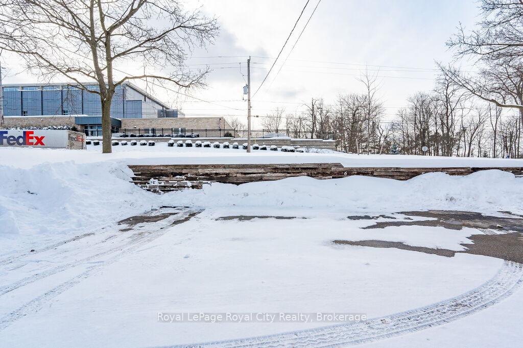 Photo 36 of Unit 107, 1 Sunnylea Crescent, Guelph, General Hospital — HOMEH