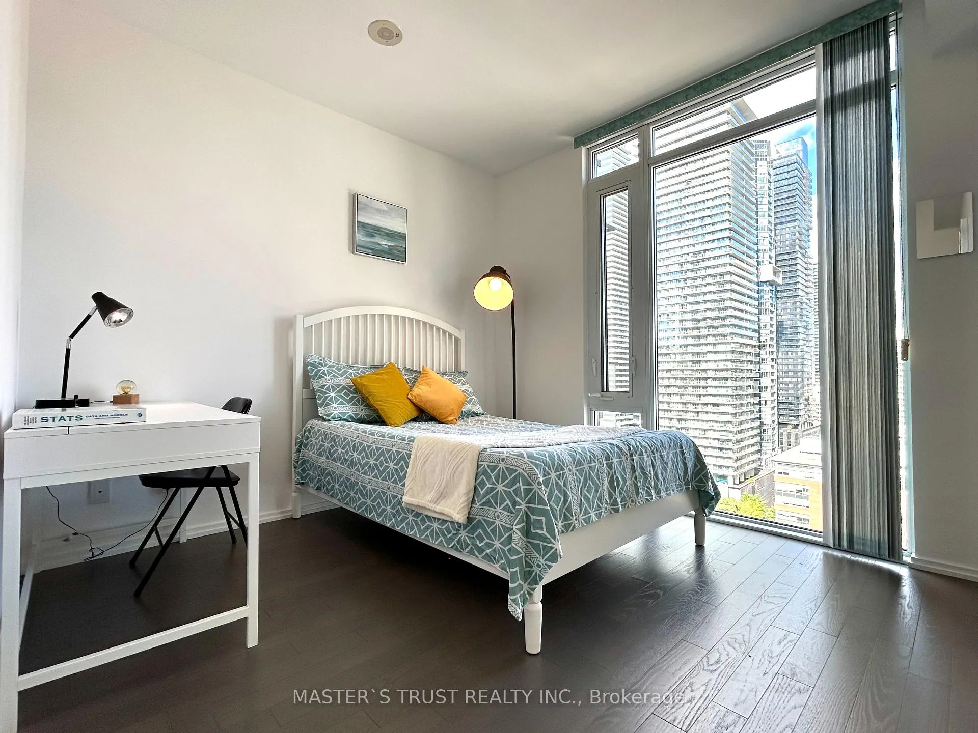 Photo 11 of Unit 1702, 75 St Nicholas Street, Toronto, Bay Street Corridor — HOMEH